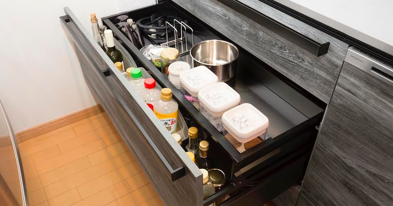 【クリナップCENTRO収納事例】キッチンツールや調味料、食器のとっておき収納術