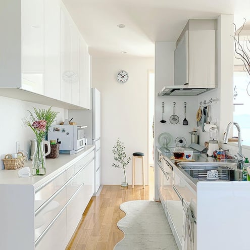 人気の白いキッチンのアイデア集 広々 明るい空間を実現したい